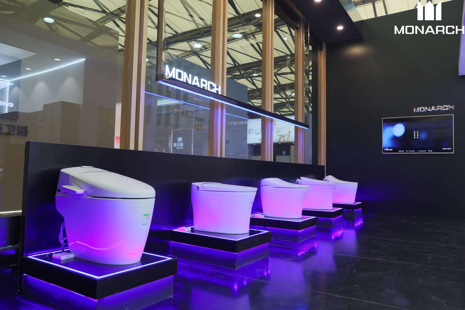 人生就是博洁具全新智能马桶 人生就是博洁具全新智能马桶